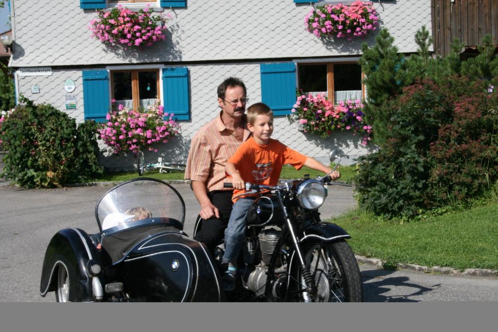 Haus Niederacher Georg Und Martha Krumbach (Vorarlberg) Exterior photo